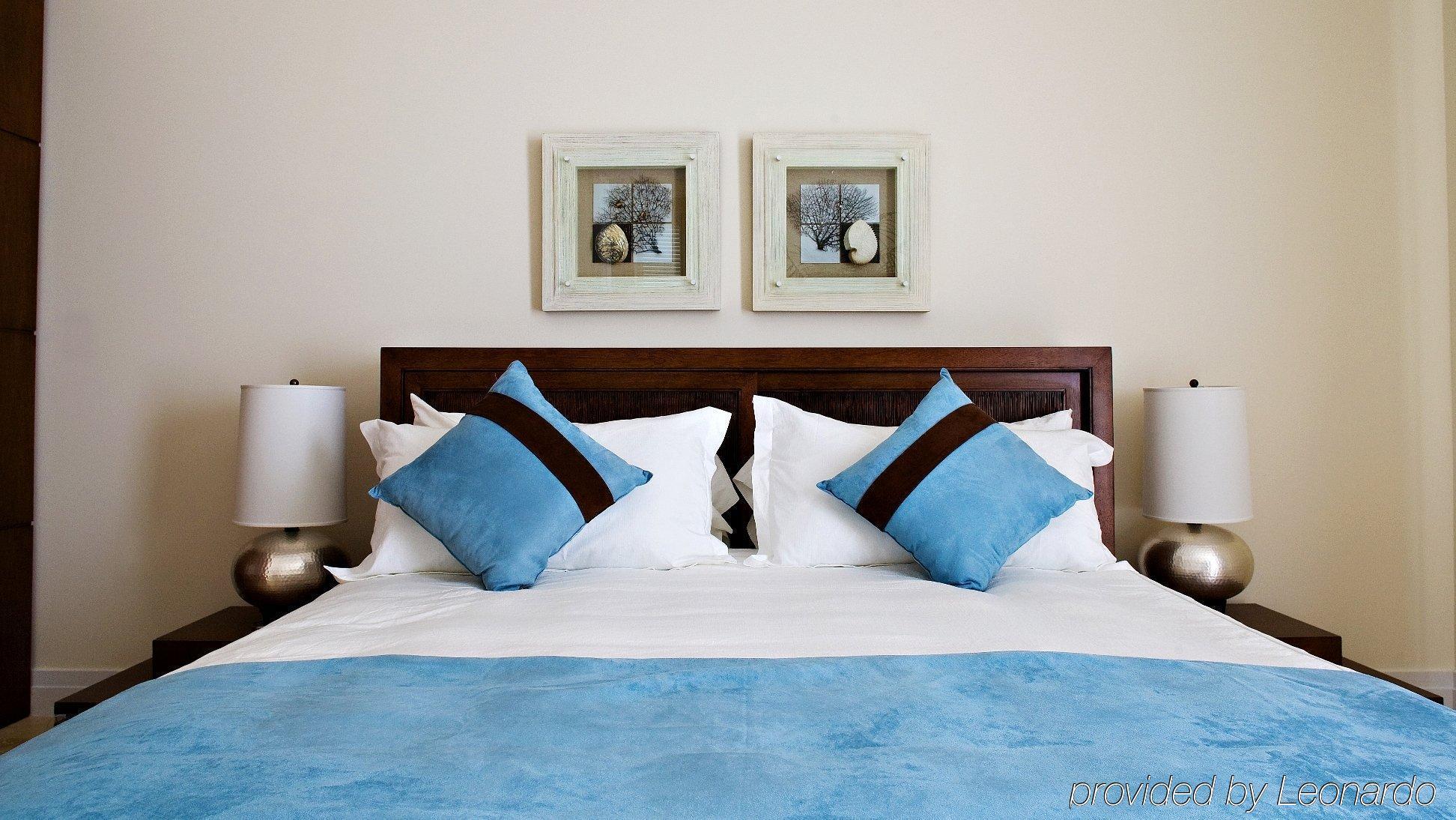 West Bay Club Hotel Grace Bay Room photo