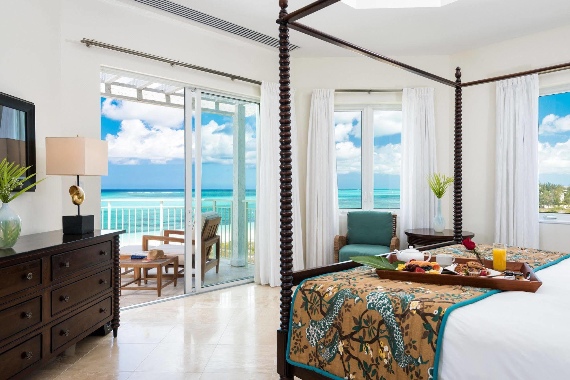 West Bay Club Hotel Grace Bay Exterior photo